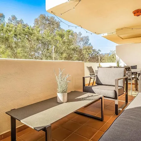 Apartment 2 Bedroom Awesome In Marbella